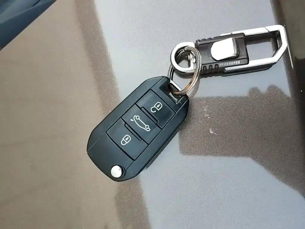 2015 Citroën Elysee Premium Edition 1.6L Manual Fashion Model — миниатюра 9