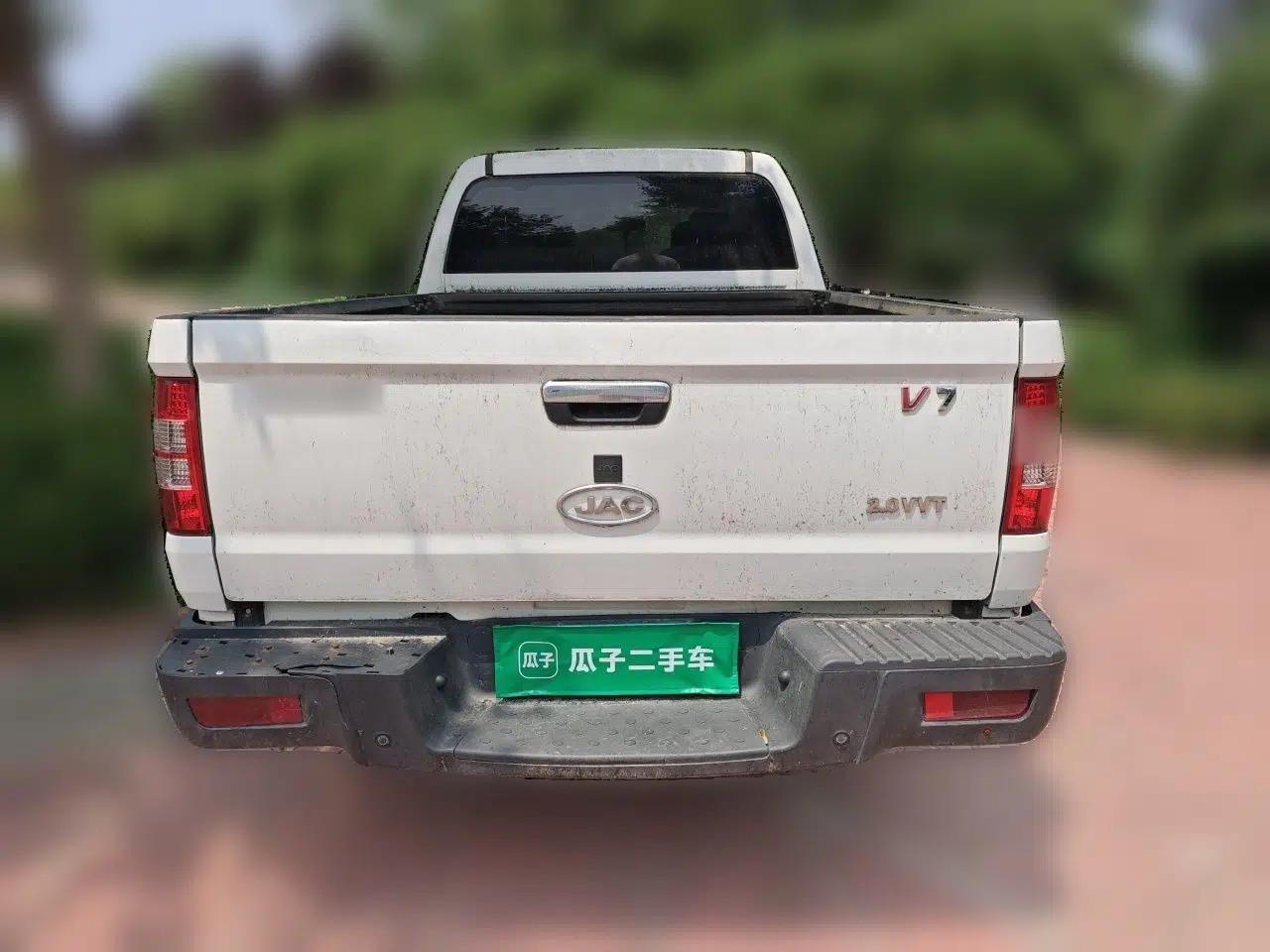 JAC Group V7 2018 2.0L Two-Wheel-Drive Luxury Long-Wheelbase HFC4GA3-3D — миниатюра 5