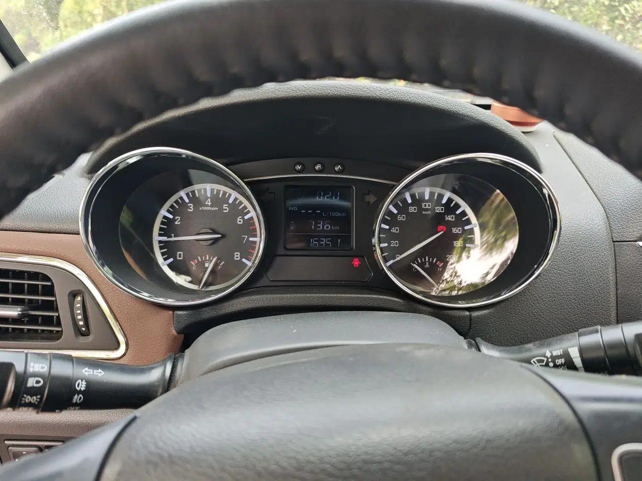 JAC Group V7 2018 2.0L Two-Wheel-Drive Luxury Long-Wheelbase HFC4GA3-3D — миниатюра 10