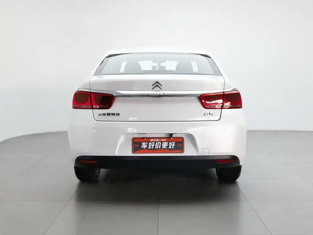 Citroën C4 Sega 2016 1.6L Manual Comfort Edition — миниатюра 4