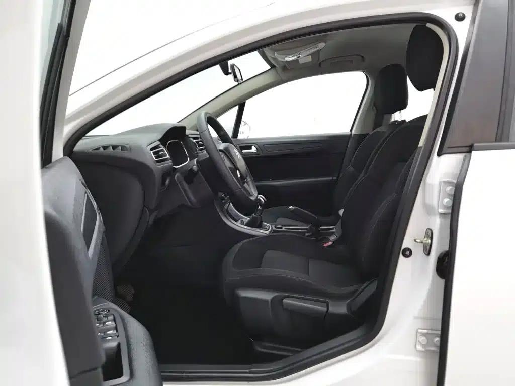 Citroën C4 Sega 2016 1.6L Manual Comfort Edition — миниатюра 10