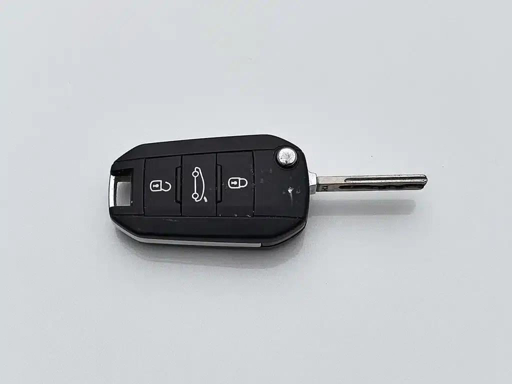 Citroën C4 2018 1.6L Manual Comfort Edition — миниатюра 19