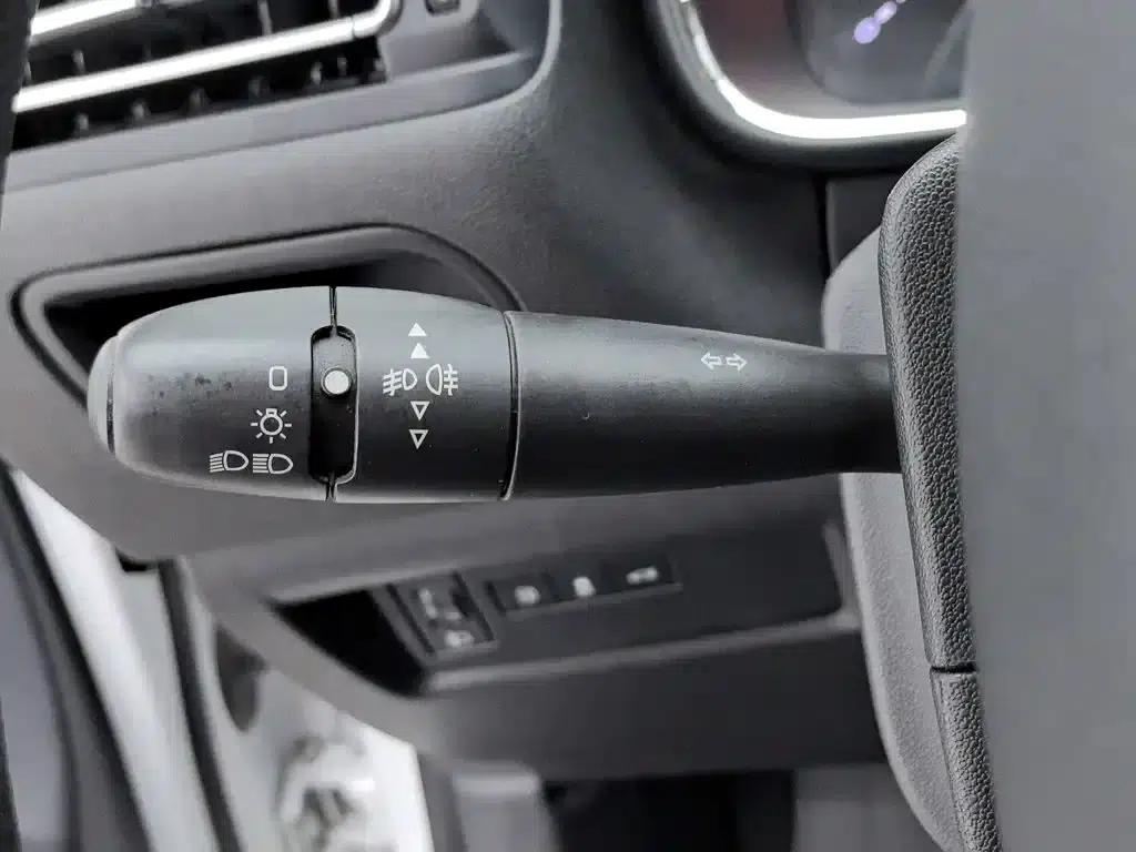 Citroën C4 2018 1.6L Manual Comfort Edition — миниатюра 21