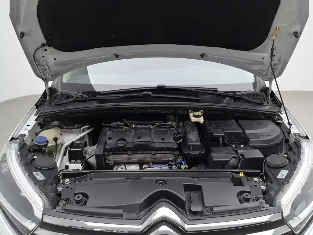 Citroën C4 2018 1.6L Manual Comfort Edition — миниатюра 6