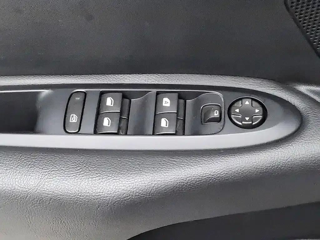 Citroën C4 2018 1.6L Manual Comfort Edition — миниатюра 9