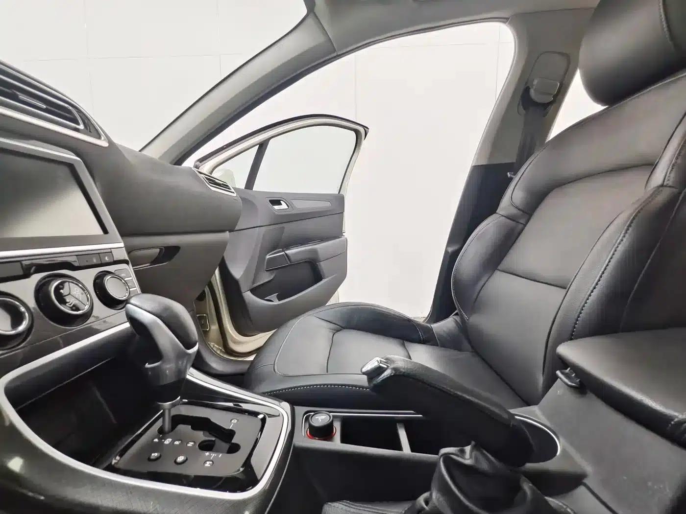 Citroën C4 Sega 2016 1.2THP Automatic Flagship — миниатюра 12