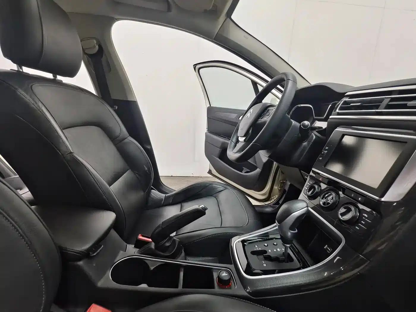 Citroën C4 Sega 2016 1.2THP Automatic Flagship — миниатюра 15