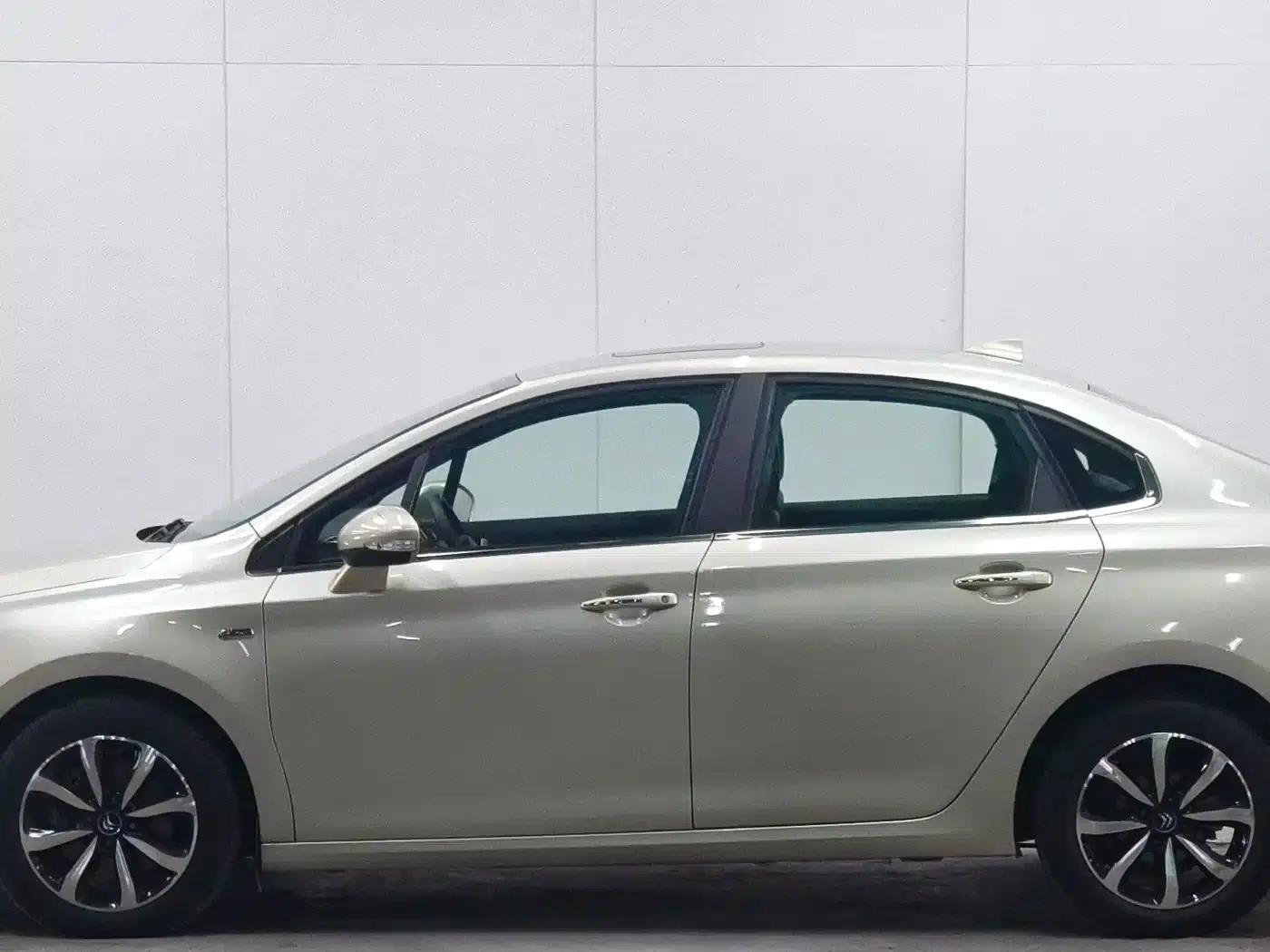 Citroën C4 Sega 2016 1.2THP Automatic Flagship — миниатюра 7