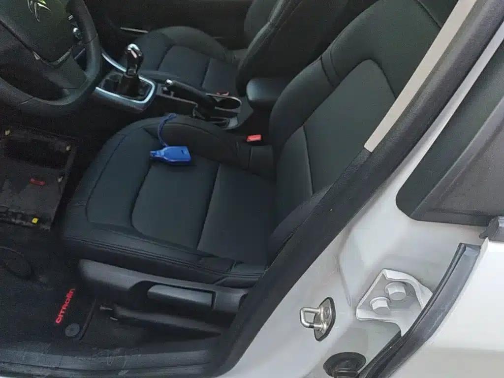 Citroën C4 Sega 2016 1.6L Manual Comfort Edition — миниатюра 15