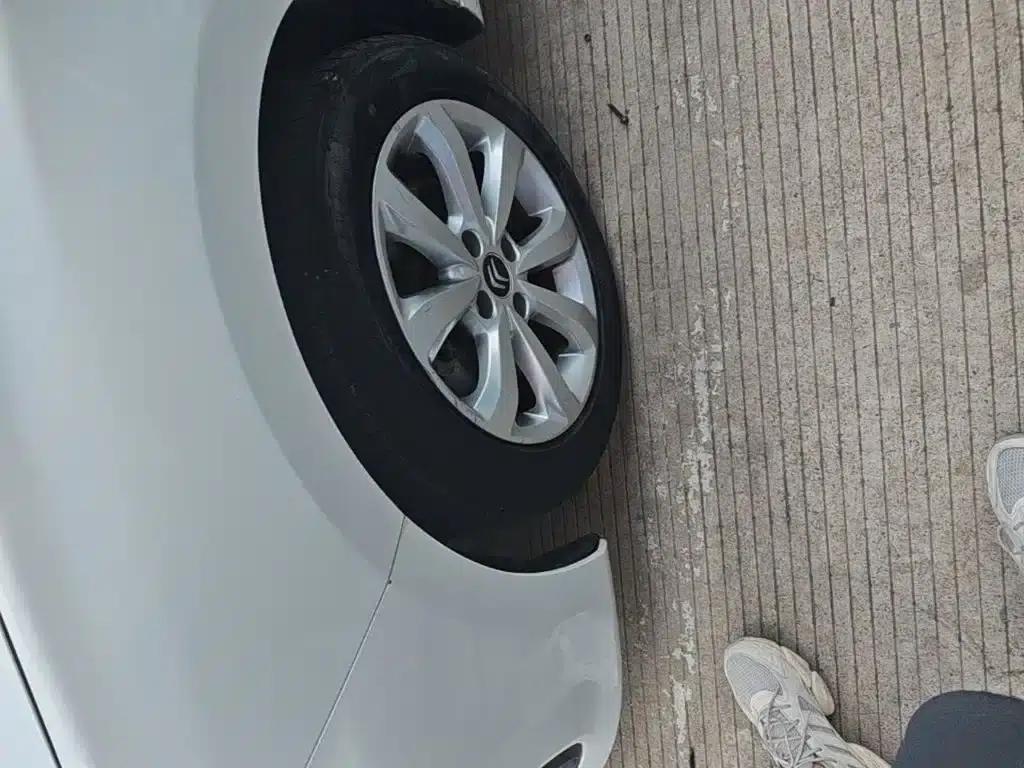 Citroën C4 Sega 2016 1.6L Manual Comfort Edition — миниатюра 23
