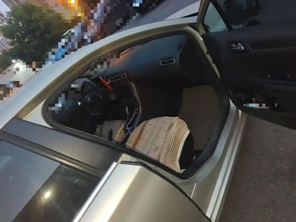 Citroën C4 2018 1.6L Automatic Luxury — миниатюра 20