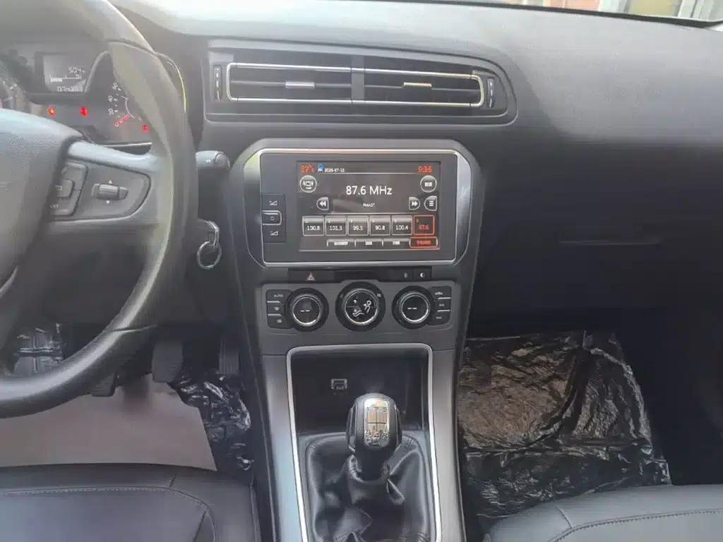 Citroën C4 2016 1.6L Manual Deluxe — миниатюра 13