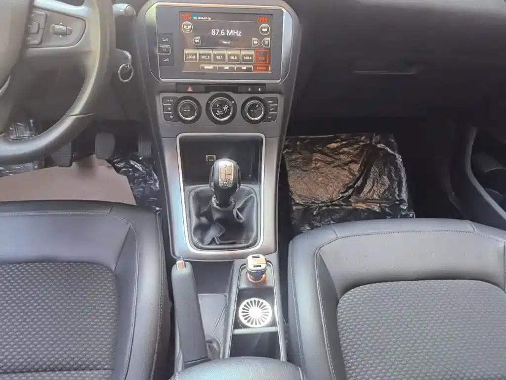 Citroën C4 2016 1.6L Manual Deluxe — миниатюра 14