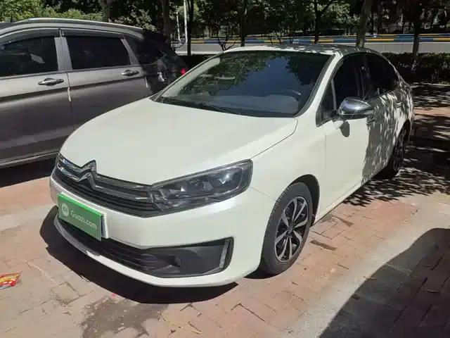 Citroën C4 2016 1.6L Manual Deluxe