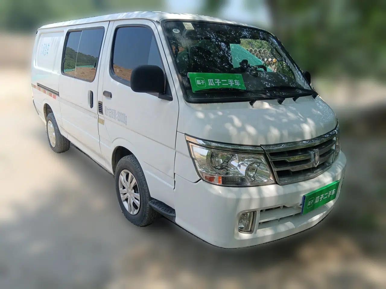 Jinbei Hiace Golden Cup Lion gasoline 2.0 manual flat-roof 4-seat light-duty enclosed van — миниатюра 3