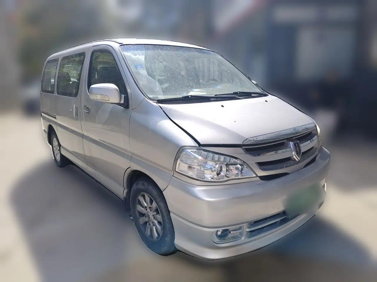Jinbei Grace Jinbei Grace, registered in 2013, gasoline, 2.5L, manual transmission, seven seats. — миниатюра 3
