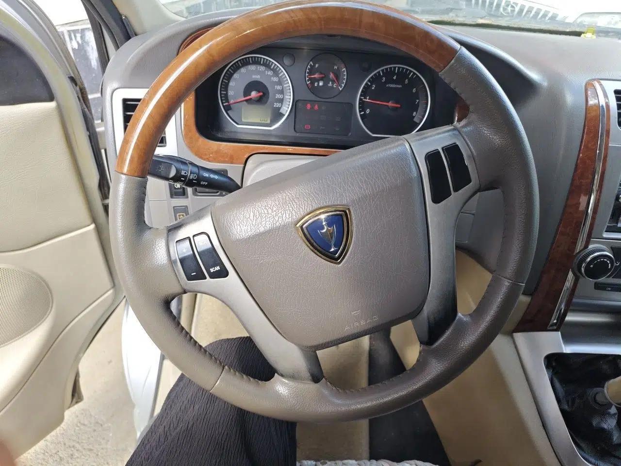 Jinbei Grace Jinbei Grace, registered in 2013, gasoline, 2.5L, manual transmission, seven seats. — миниатюра 10