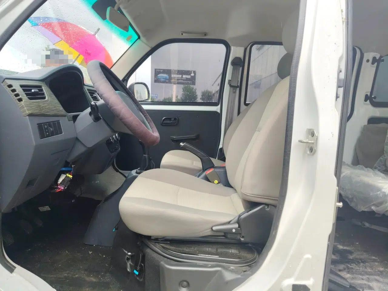 Jinbei Hiace X30 2023 1.5L Super-Comfortable Passenger Van 5/6/7-Seater Non-Air-Conditioned Version Model SWC15M — миниатюра 15