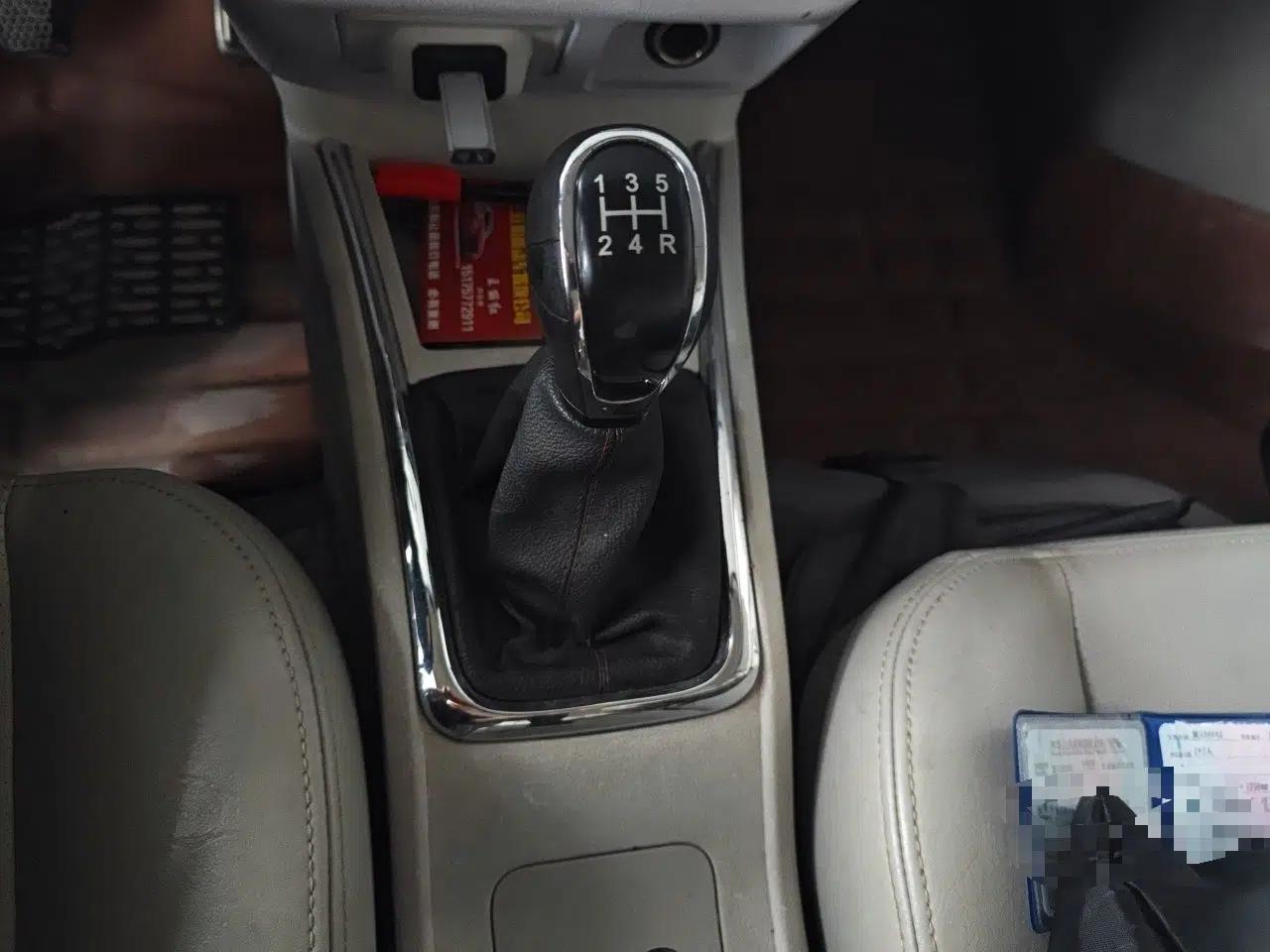 Jinbei Hiace X30 2018 1.5L Cargo Van Comfort Model DLCG14 — миниатюра 14