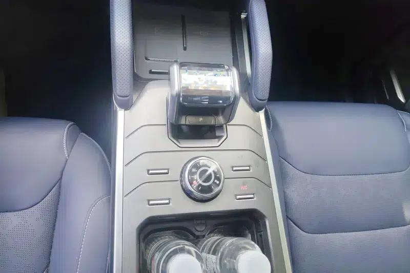 Jetour Traveler C-DM 2024 1.5TD DHT 208km 2WD Mountain Edition — миниатюра 10