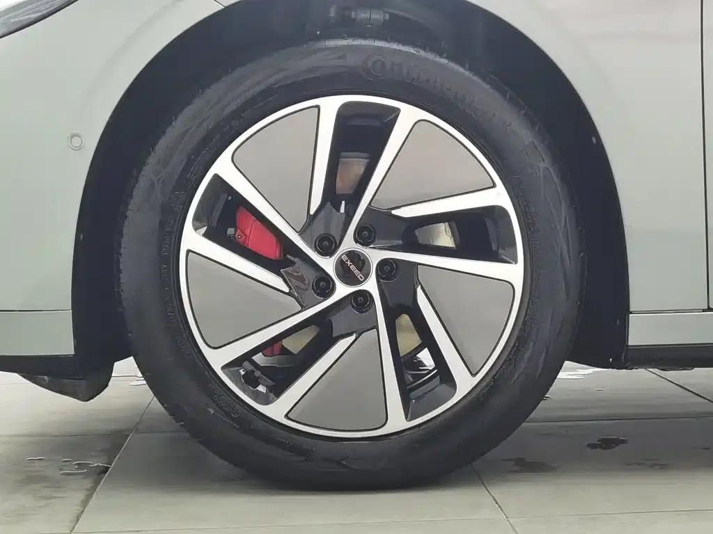 Exeed ES 2025 Range Extender Pro Highway Assist Driving — миниатюра 17