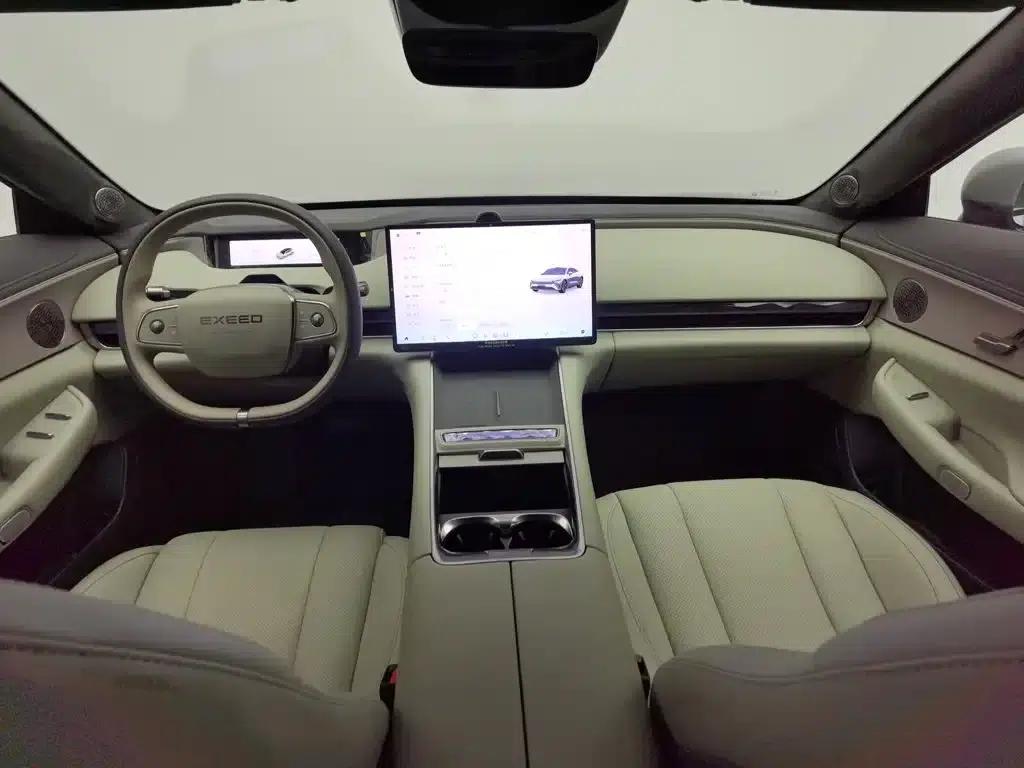 Exeed ES 2025 Range Extender Pro Highway Assist Driving — миниатюра 5