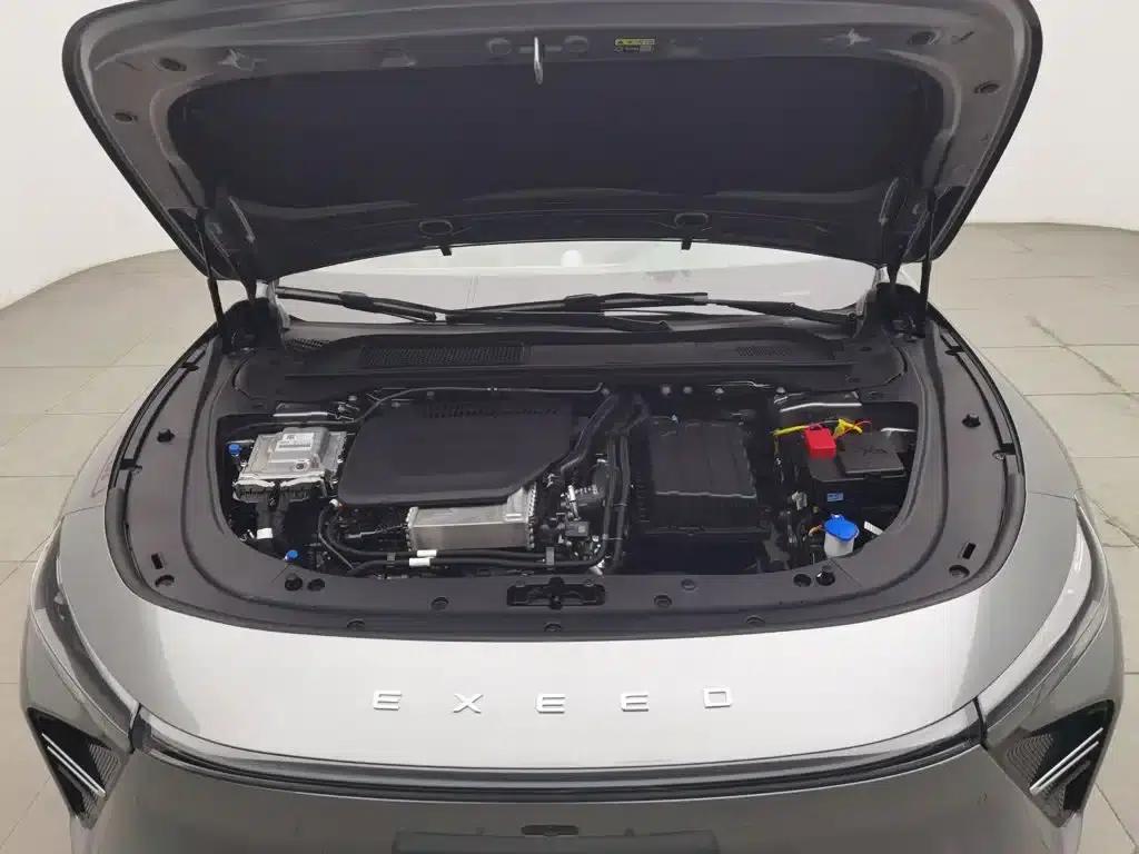 Exeed ES 2025 Range Extender Pro Highway Assist Driving — миниатюра 6