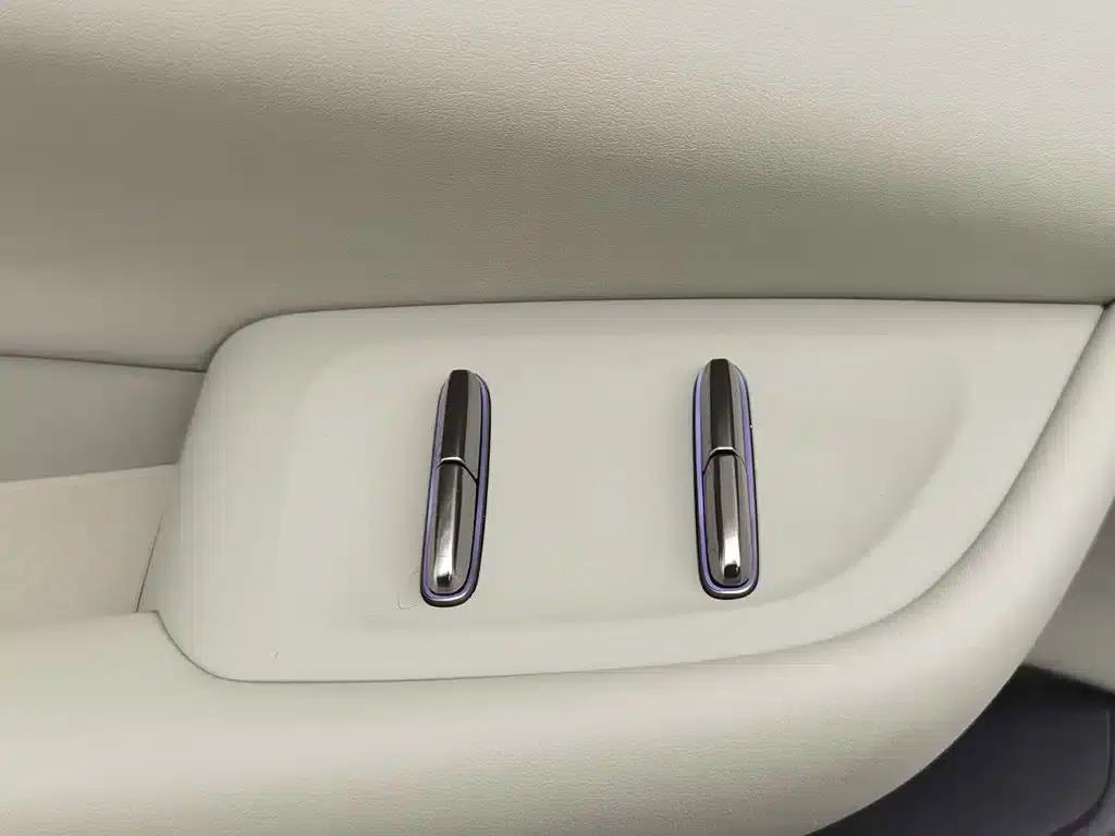 Exeed ES 2025 Range Extender Pro Highway Assist Driving — миниатюра 9