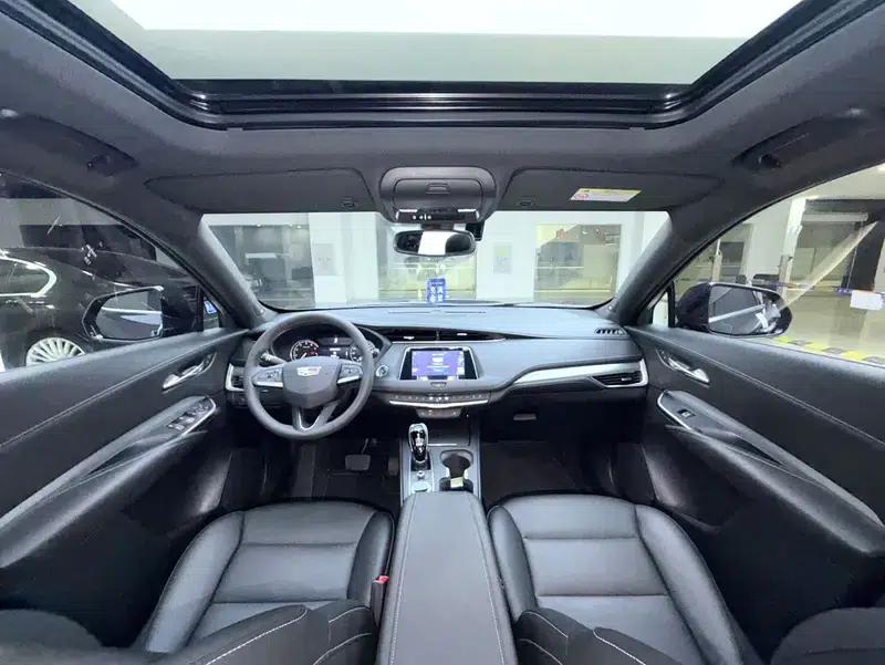 Cadillac XT4 2021 28T Two-Wheel Drive Premium Edition — миниатюра 6