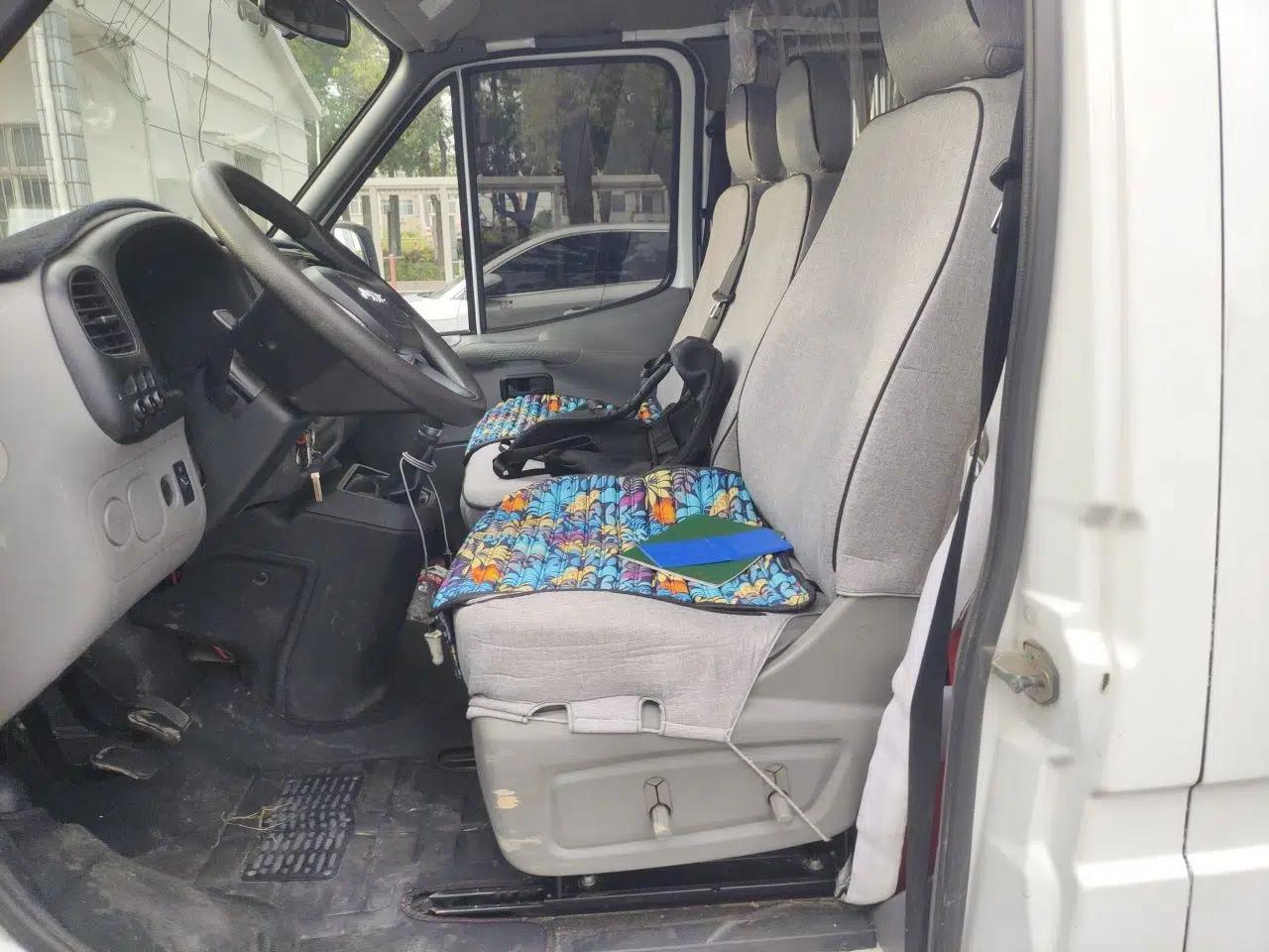 JMC Transit 2019 2.8T Commercial Version Short Wheelbase Low Roof 6-Seater China VI Emission Standard JX493 — миниатюра 15