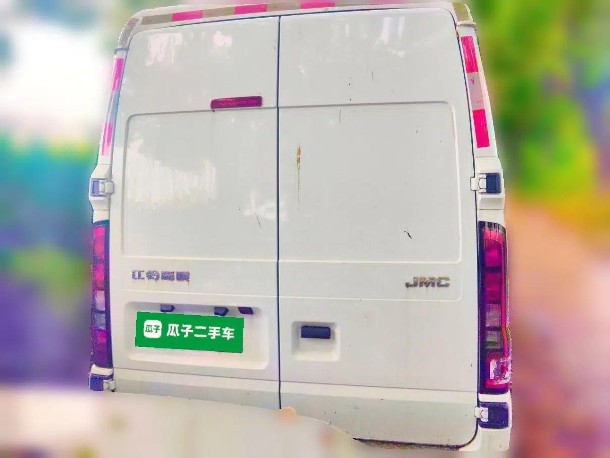 JMC Fushun 2023 2.0T Manual Mid-Drive Mid-Roof Commercial Van Transporter 2/3 Seats — миниатюра 5