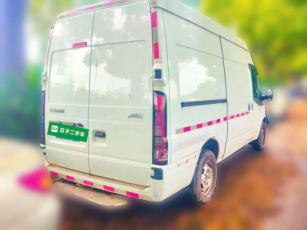 JMC Fushun 2023 2.0T Manual Mid-Drive Mid-Roof Commercial Van Transporter 2/3 Seats — миниатюра 6