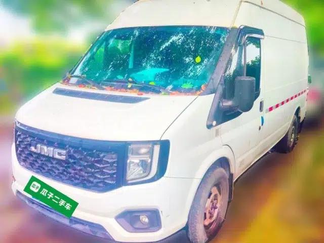 JMC Fushun 2023 2.0T Manual Mid-Drive Mid-Roof Commercial Van Transporter 2/3 Seats