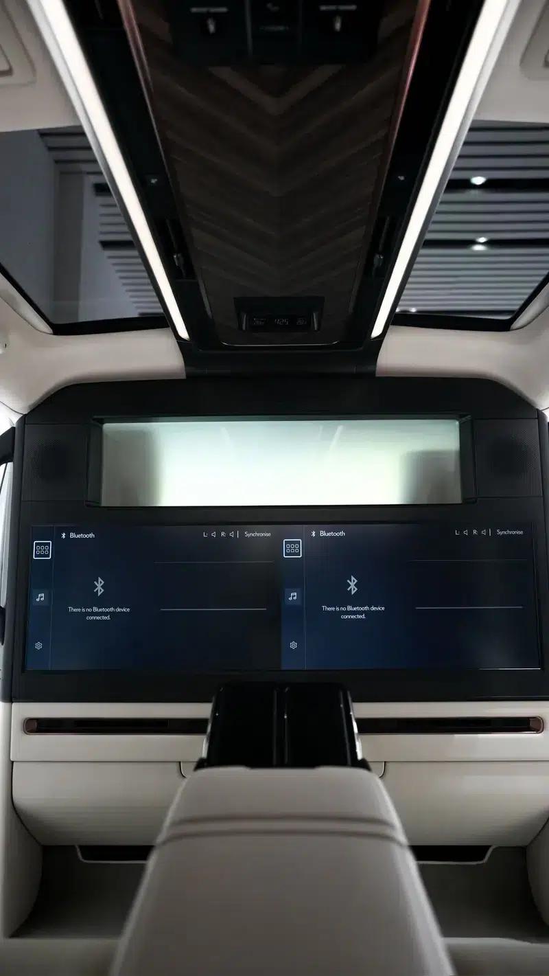 Lexus LM 2025 2.5L Automatic 4WD 4-Seater (Parallel Import) — миниатюра 11