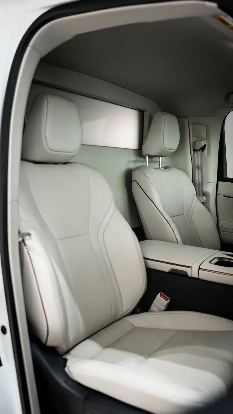 Lexus LM 2025 2.5L Automatic 4WD 4-Seater (Parallel Import) — миниатюра 18
