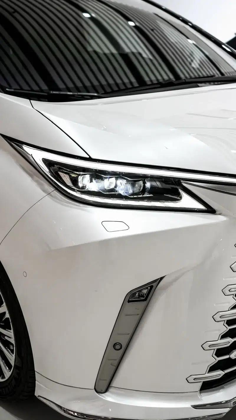 Lexus LM 2025 2.5L Automatic 4WD 4-Seater (Parallel Import) — миниатюра 8