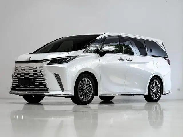 Lexus LM 2025 2.5L Automatic 4WD 4-Seater (Parallel Import)