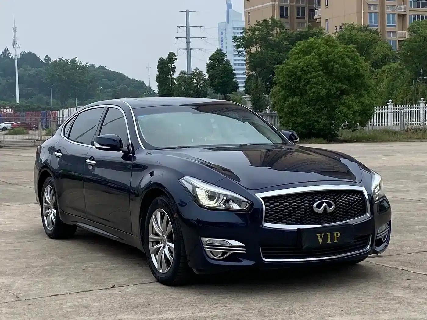 Infiniti Q70 2015 Q70L 2.5L Elite Edition — миниатюра 3