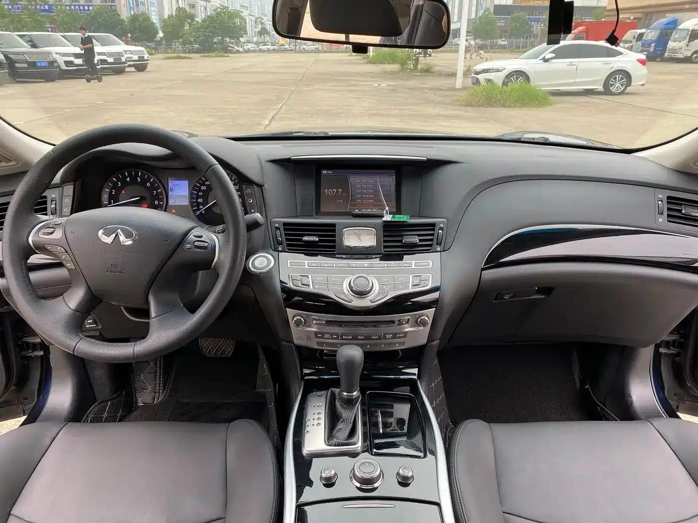 Infiniti Q70 2015 Q70L 2.5L Elite Edition — миниатюра 6