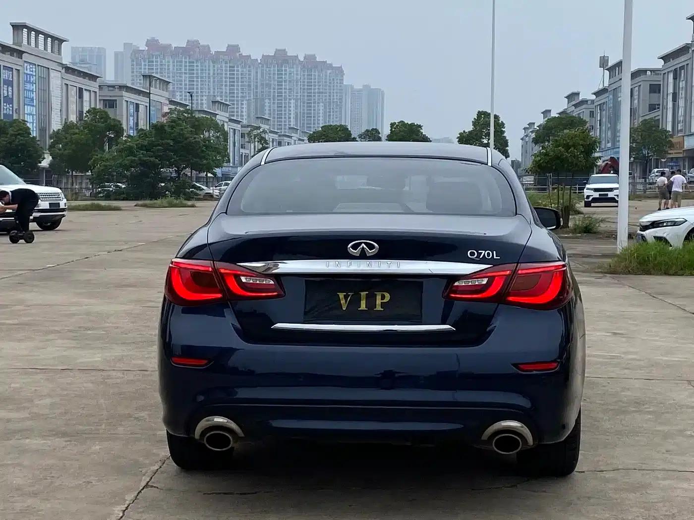 Infiniti Q70 2015 Q70L 2.5L Elite Edition — миниатюра 8