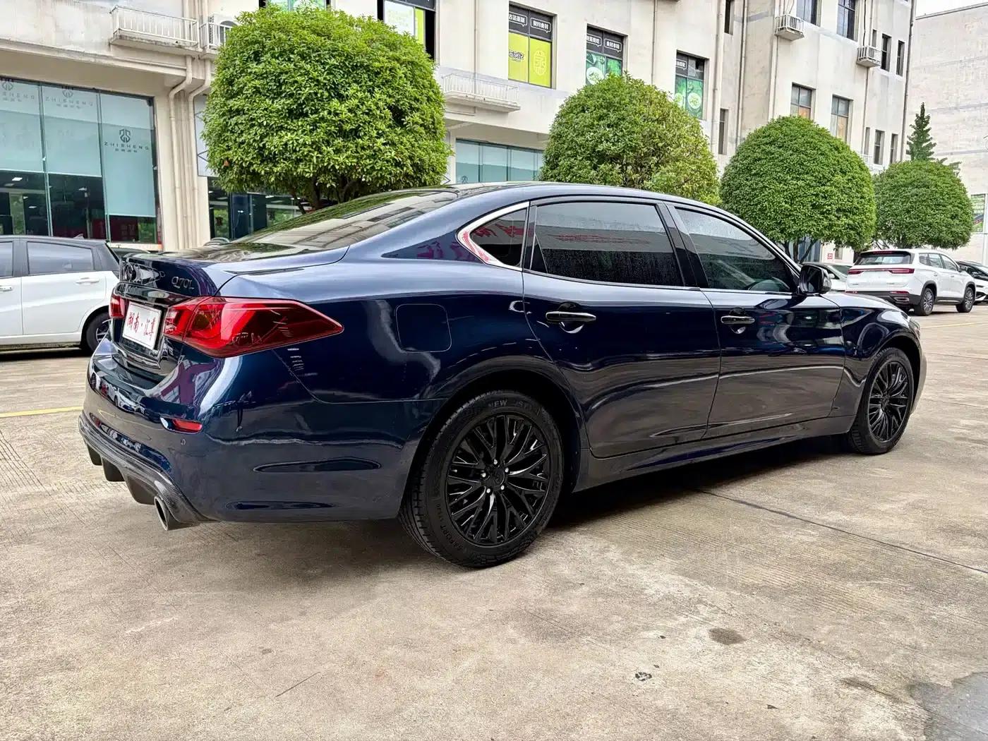 Infiniti Q70 2017 Q70L 2.5L Enjoy Edition — миниатюра 17