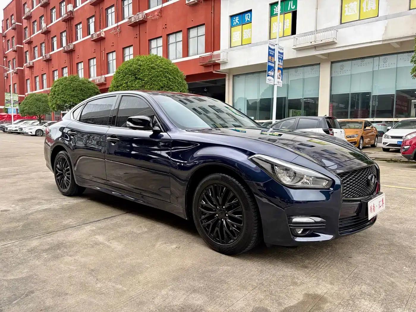 Infiniti Q70 2017 Q70L 2.5L Enjoy Edition — миниатюра 3
