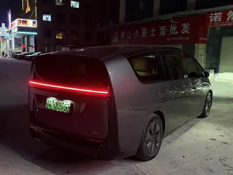 Li Auto MEGA 2024 Ultra Edition — миниатюра 3