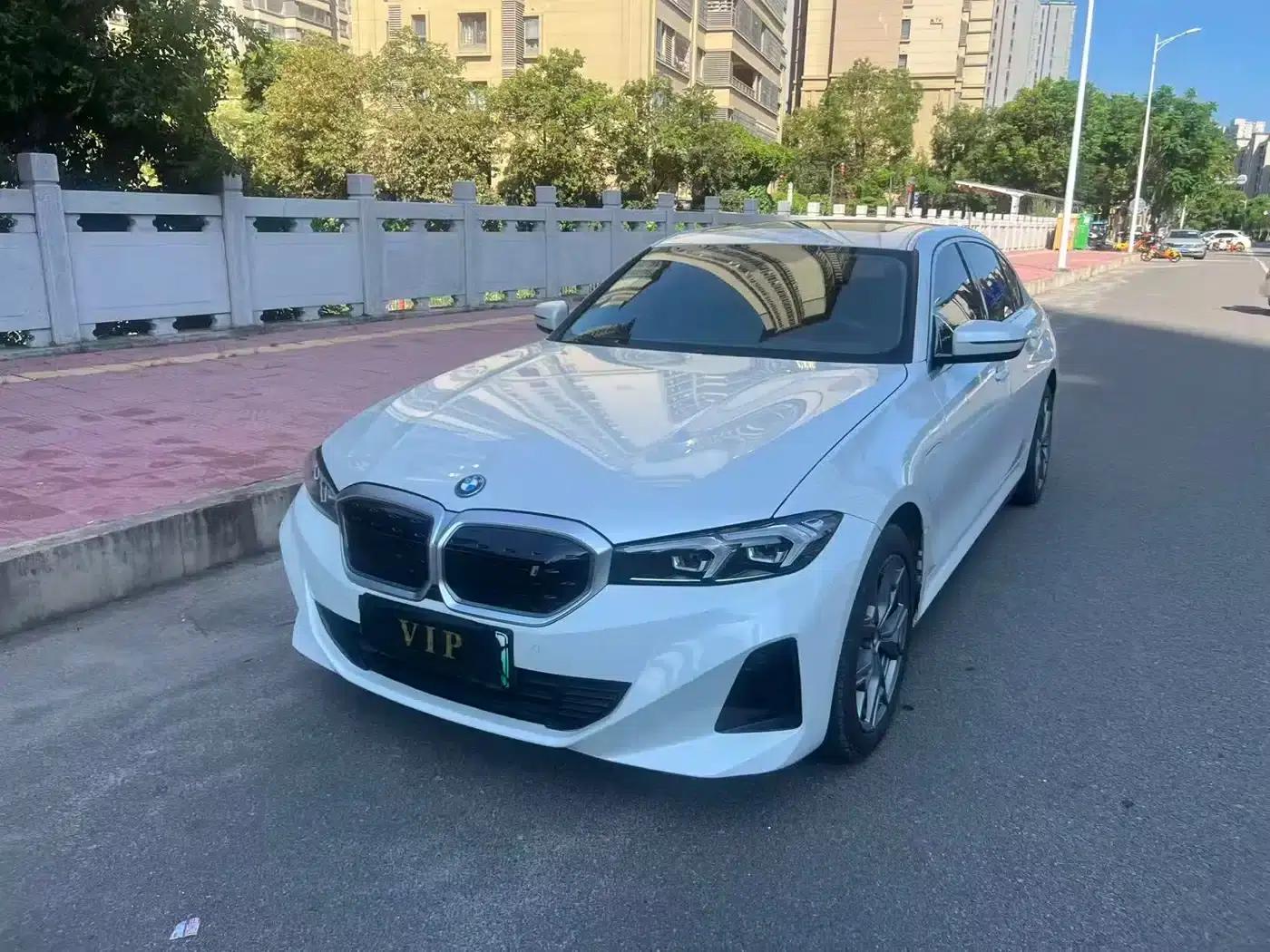 BMW i3 2022 eDrive 35L — миниатюра 1
