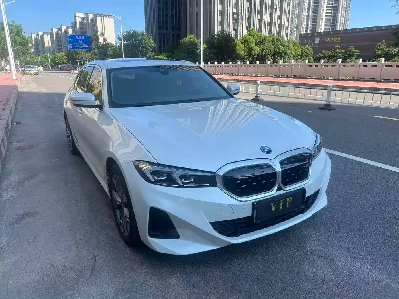 BMW i3 2022 eDrive 35L — миниатюра 3