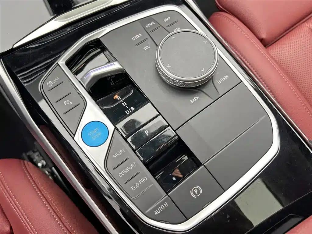 BMW i3 2024 eDrive 35L — миниатюра 16