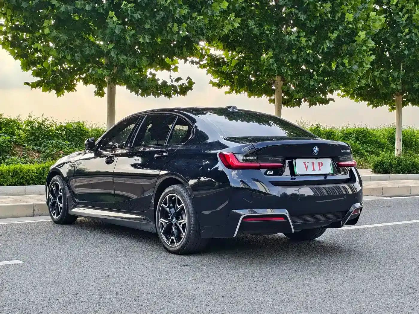BMW i3 2024 eDrive 40 L Shadow Edition — миниатюра 7