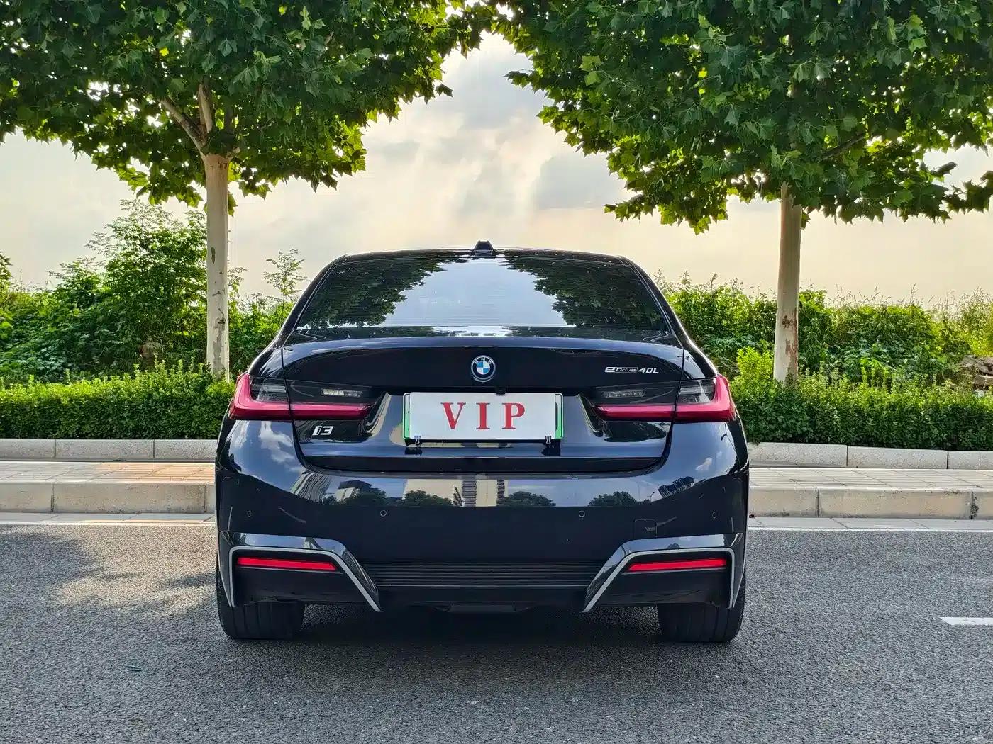 BMW i3 2024 eDrive 40 L Shadow Edition — миниатюра 8
