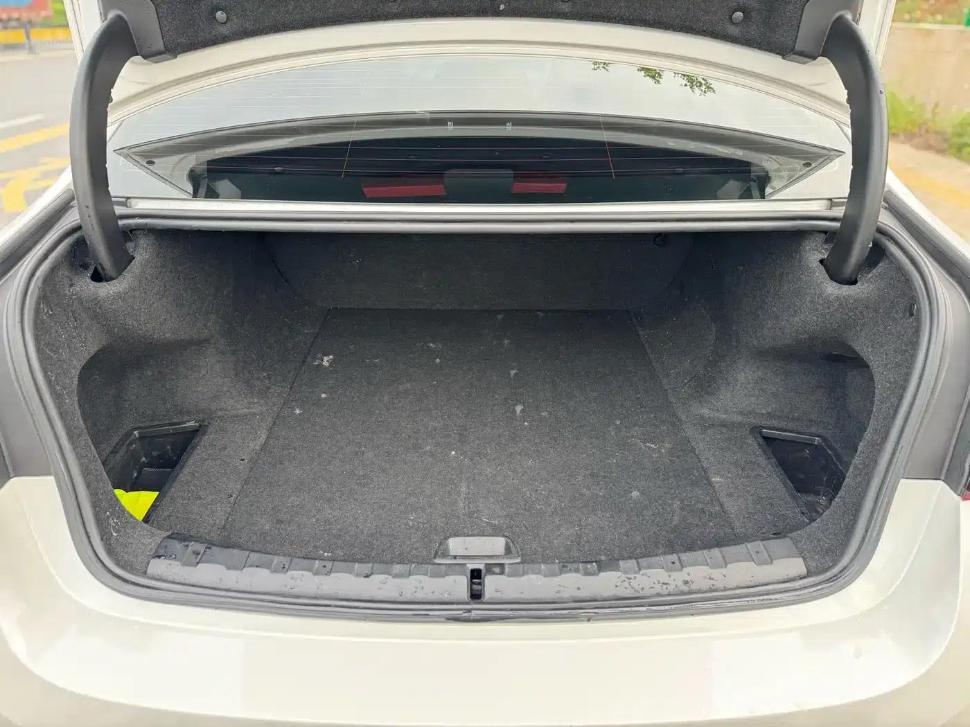 BMW i3 2022 eDrive 35L — миниатюра 11