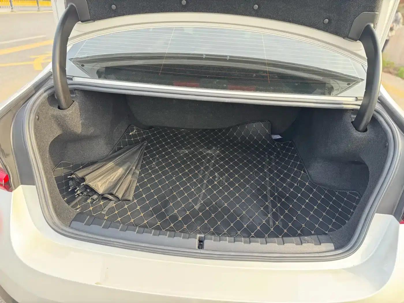 BMW i3 2025 eDrive 35 L — миниатюра 13